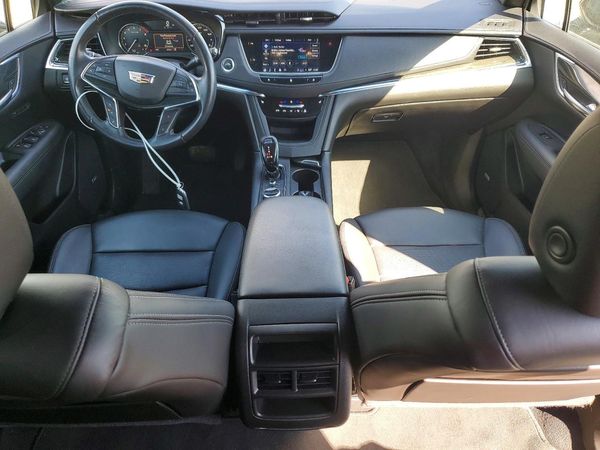 2021 CADILLAC XT5