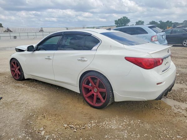 2015 INFINITI Q50