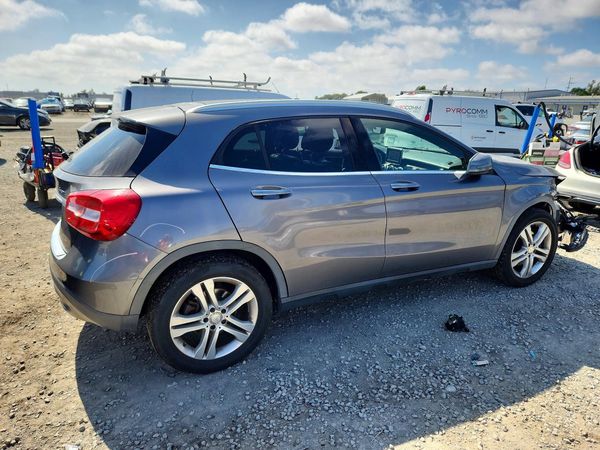 2016 MERCEDES-BENZ GLA GLA250-4M