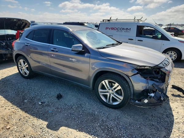 2016 MERCEDES-BENZ GLA GLA250-4M