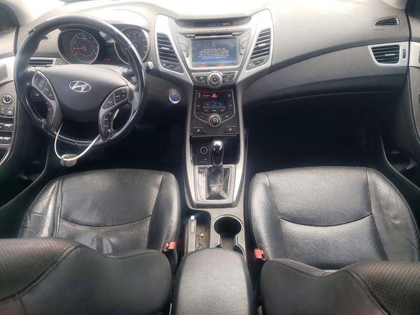 2015 HYUNDAI ELANTRA GLS(Middle)