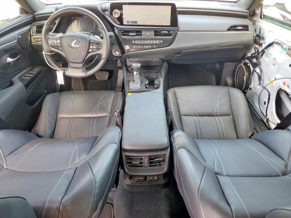 2025 LEXUS ES 350