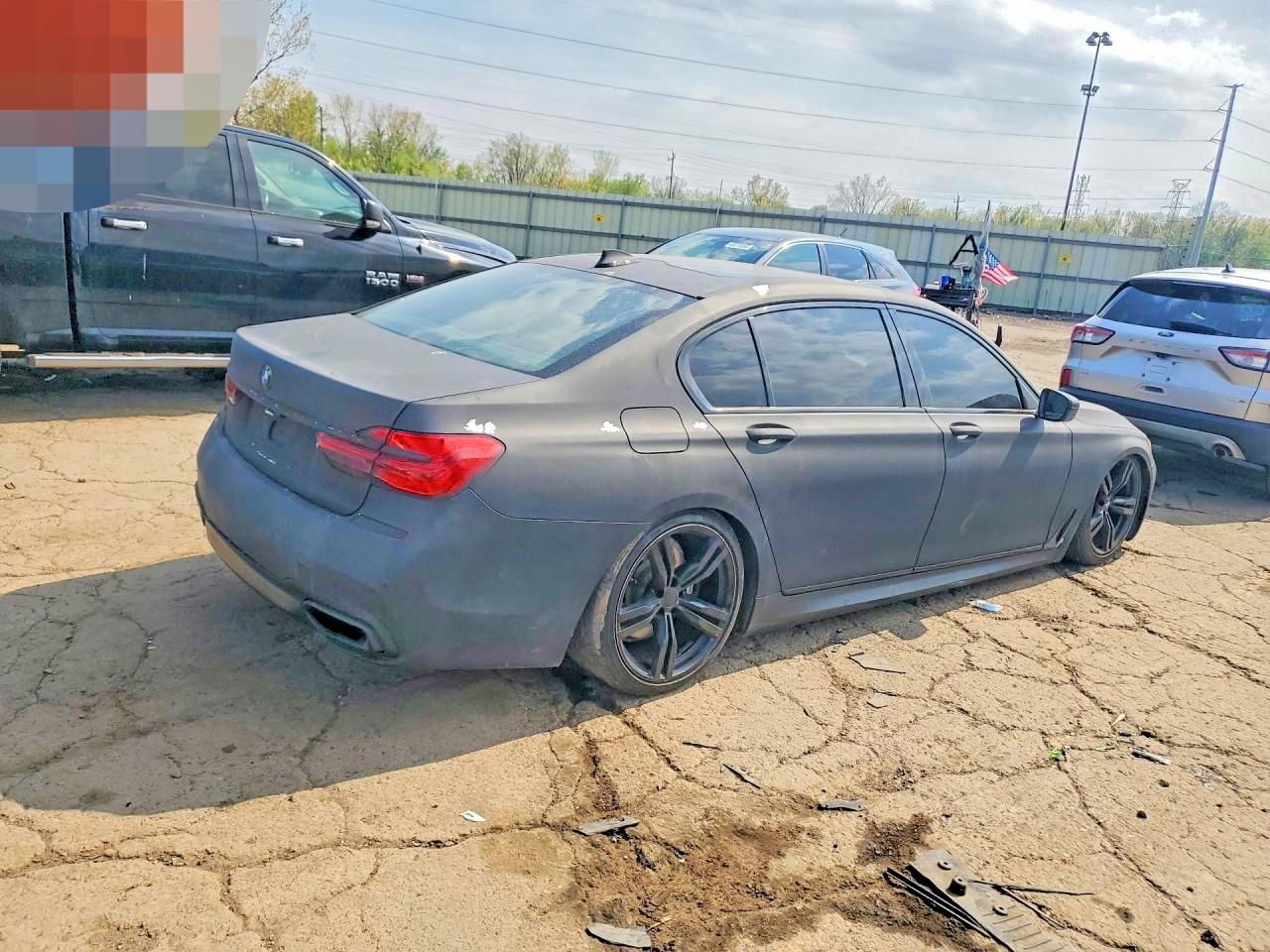 2016 BMW 750