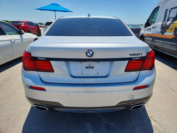 2013 BMW 750 750i/Alpina B7