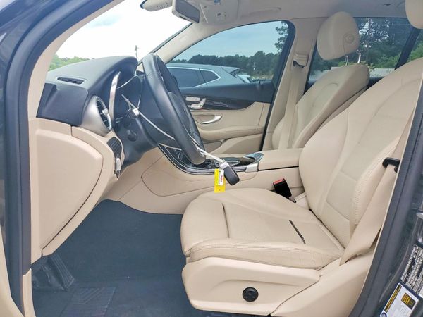 2020 MERCEDES-BENZ GLC GLC300