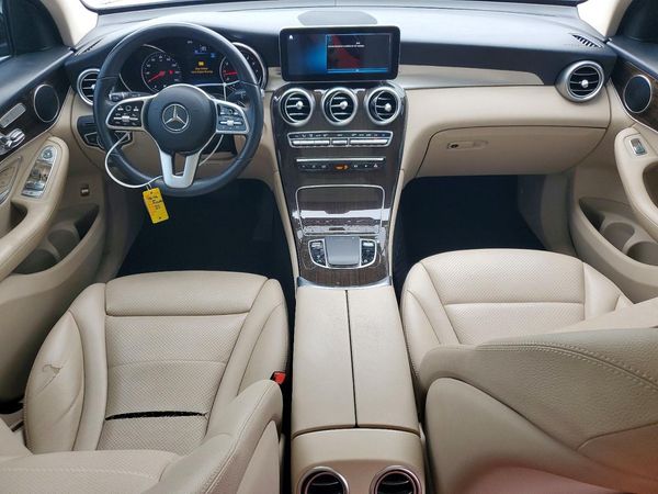 2020 MERCEDES-BENZ GLC GLC300