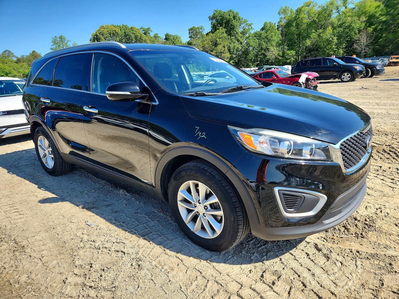 2017 KIA SORENTO L, LX