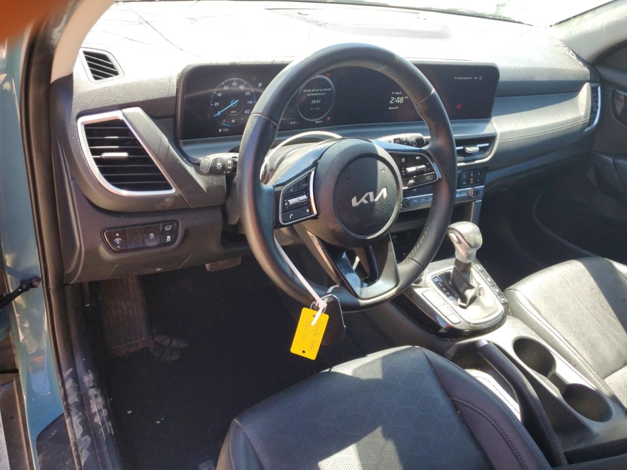 2025 KIA SELTOS EX