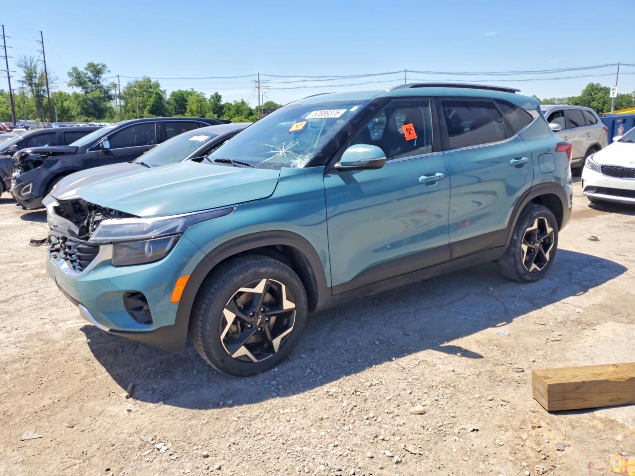 2025 KIA SELTOS EX