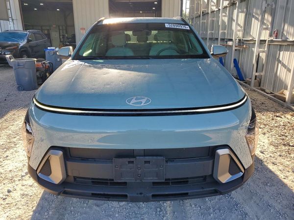 2024 HYUNDAI KONA SE