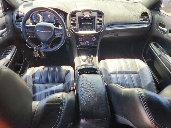 2019 CHRYSLER 300
