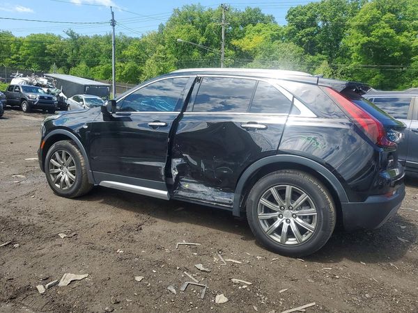 2020 CADILLAC XT4 Premium Luxury