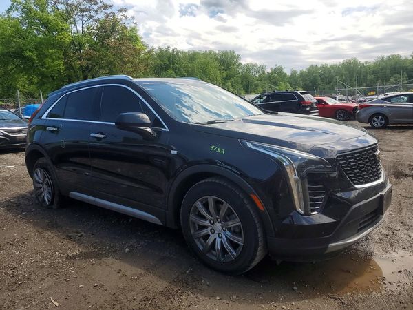 2020 CADILLAC XT4 Premium Luxury