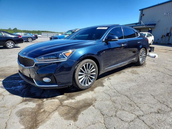 2018 KIA CADENZA