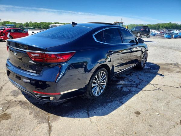 2018 KIA CADENZA
