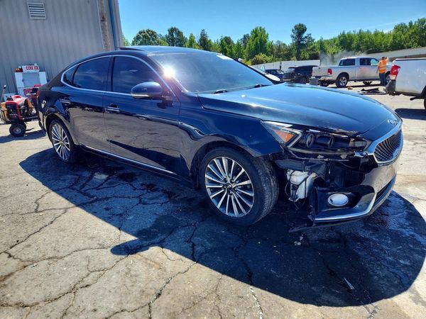 2018 KIA CADENZA