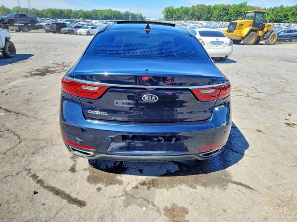 2018 KIA CADENZA