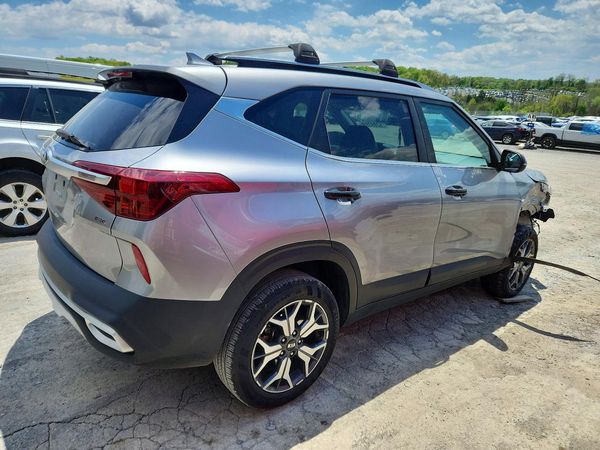 2021 KIA SELTOS EX