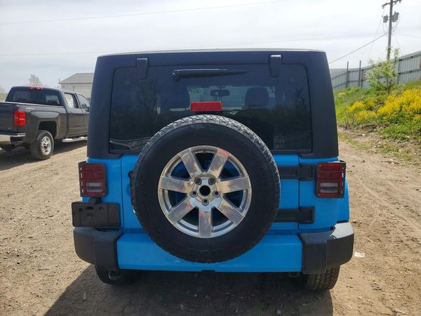 2017 JEEP WRANGLER SAHARA 4X4