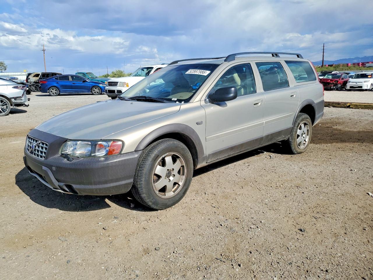 2001 VOLVO V70