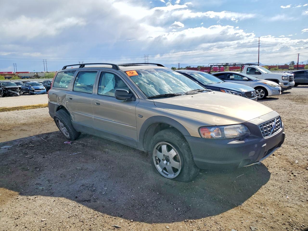 2001 VOLVO V70