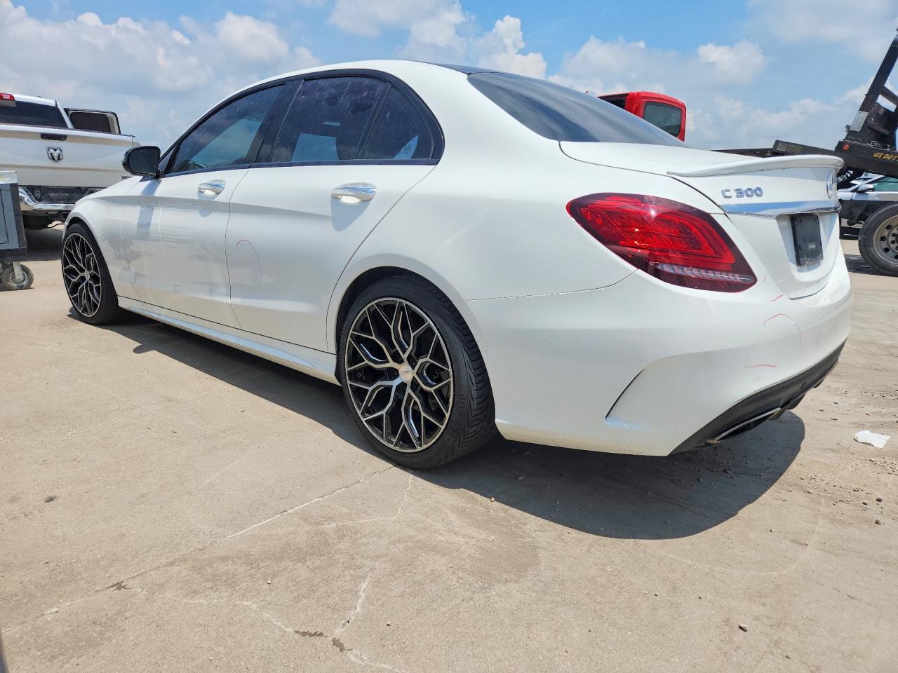 2019 MERCEDES-BENZ C C300