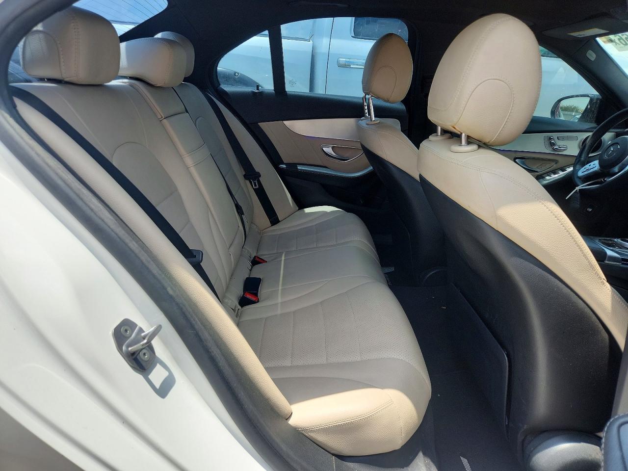 2019 MERCEDES-BENZ C C300