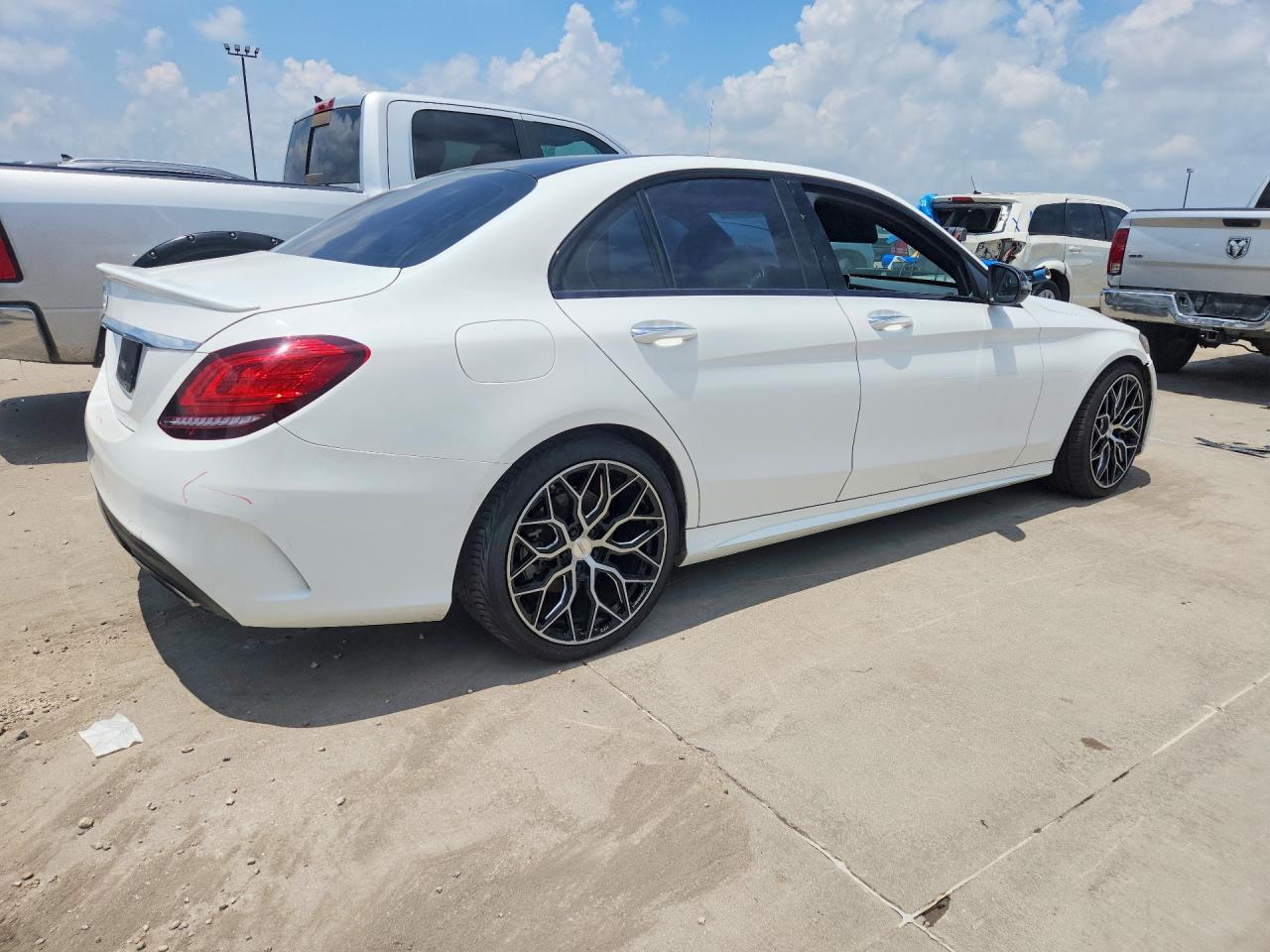 2019 MERCEDES-BENZ C C300