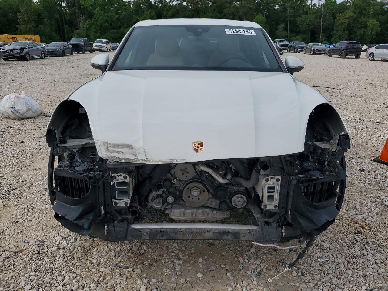 2019 PORSCHE CAYENNE