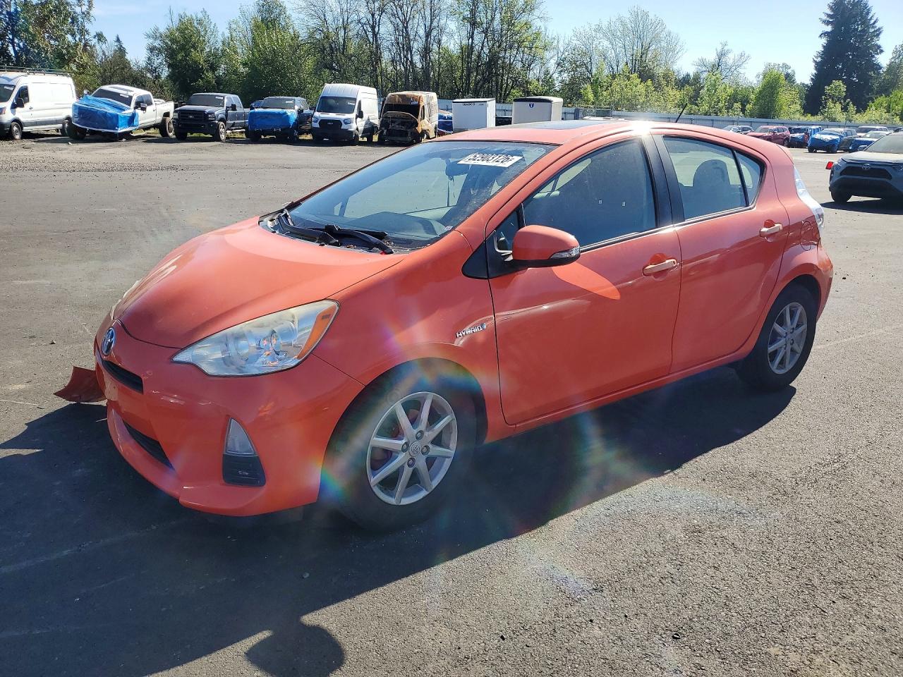 2013 TOYOTA PRIUS C TH