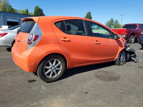 2013 TOYOTA PRIUS C TH