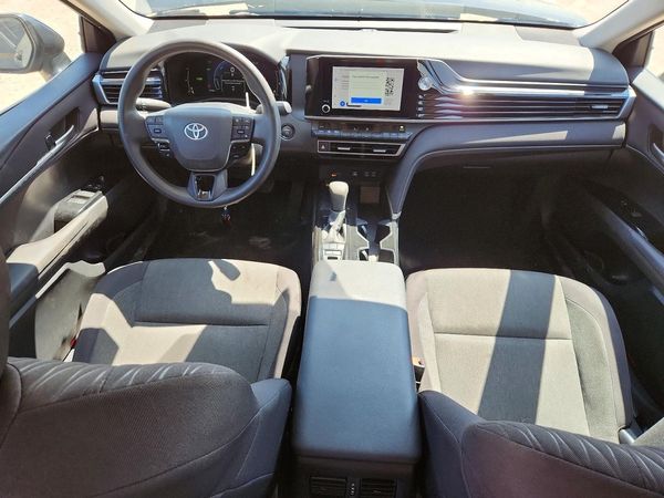 2025 TOYOTA CAMRY