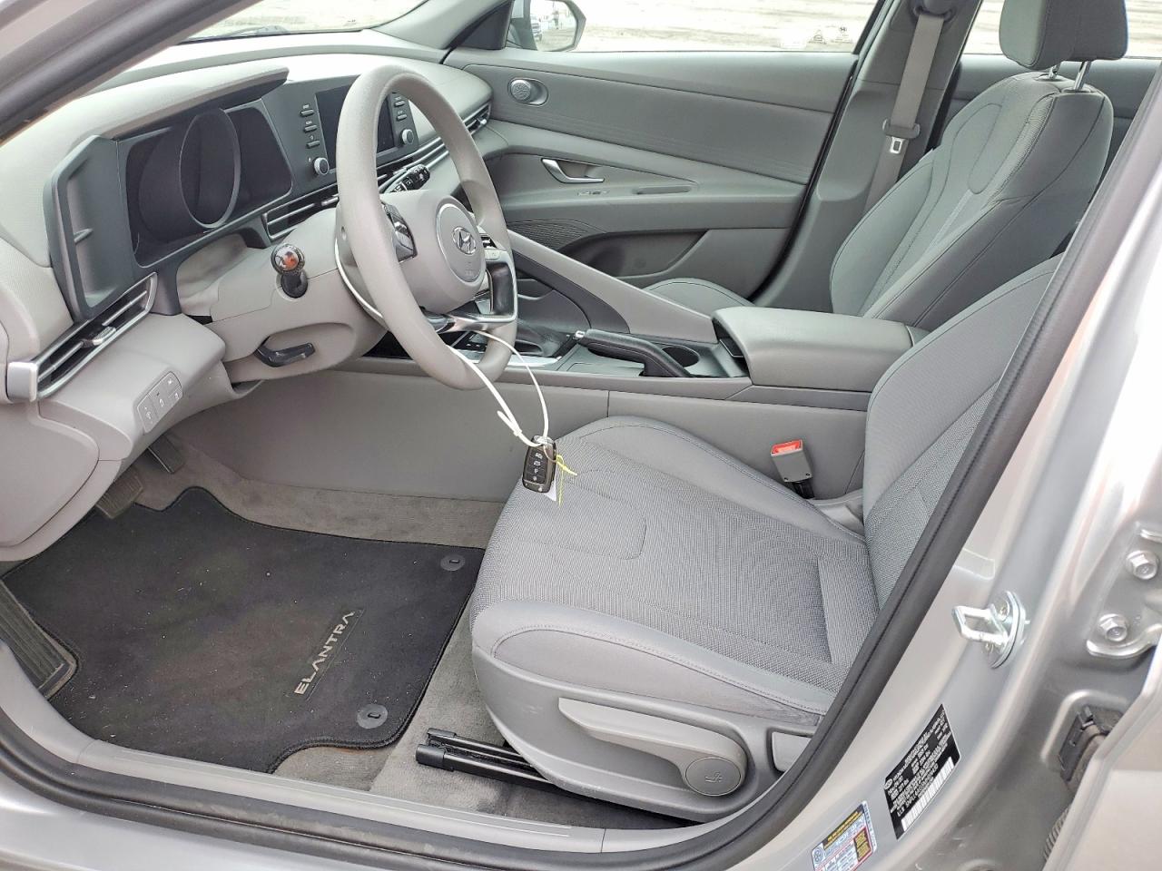 2021 HYUNDAI ELANTRA SE