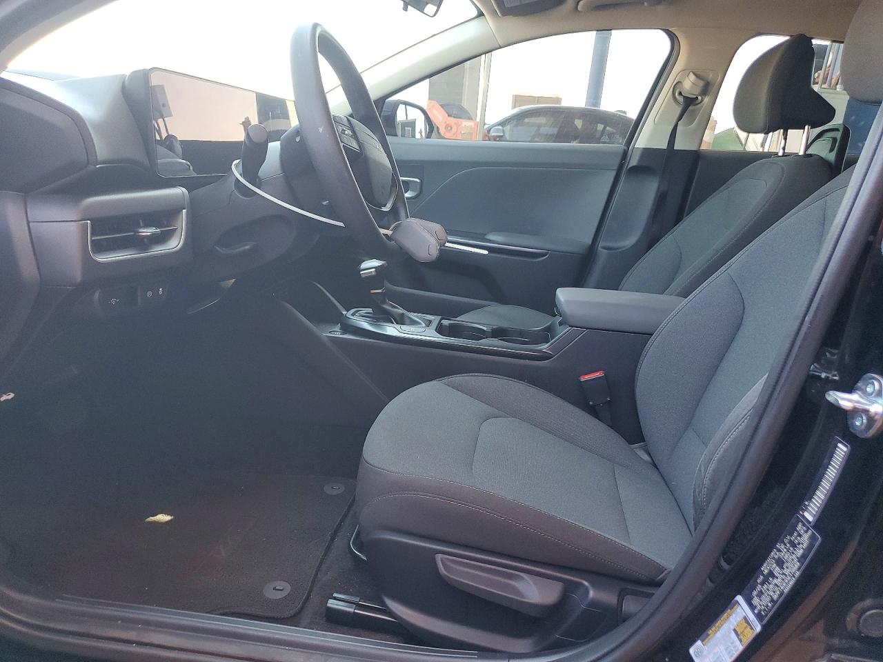 2025 KIA K4 LX, LXS