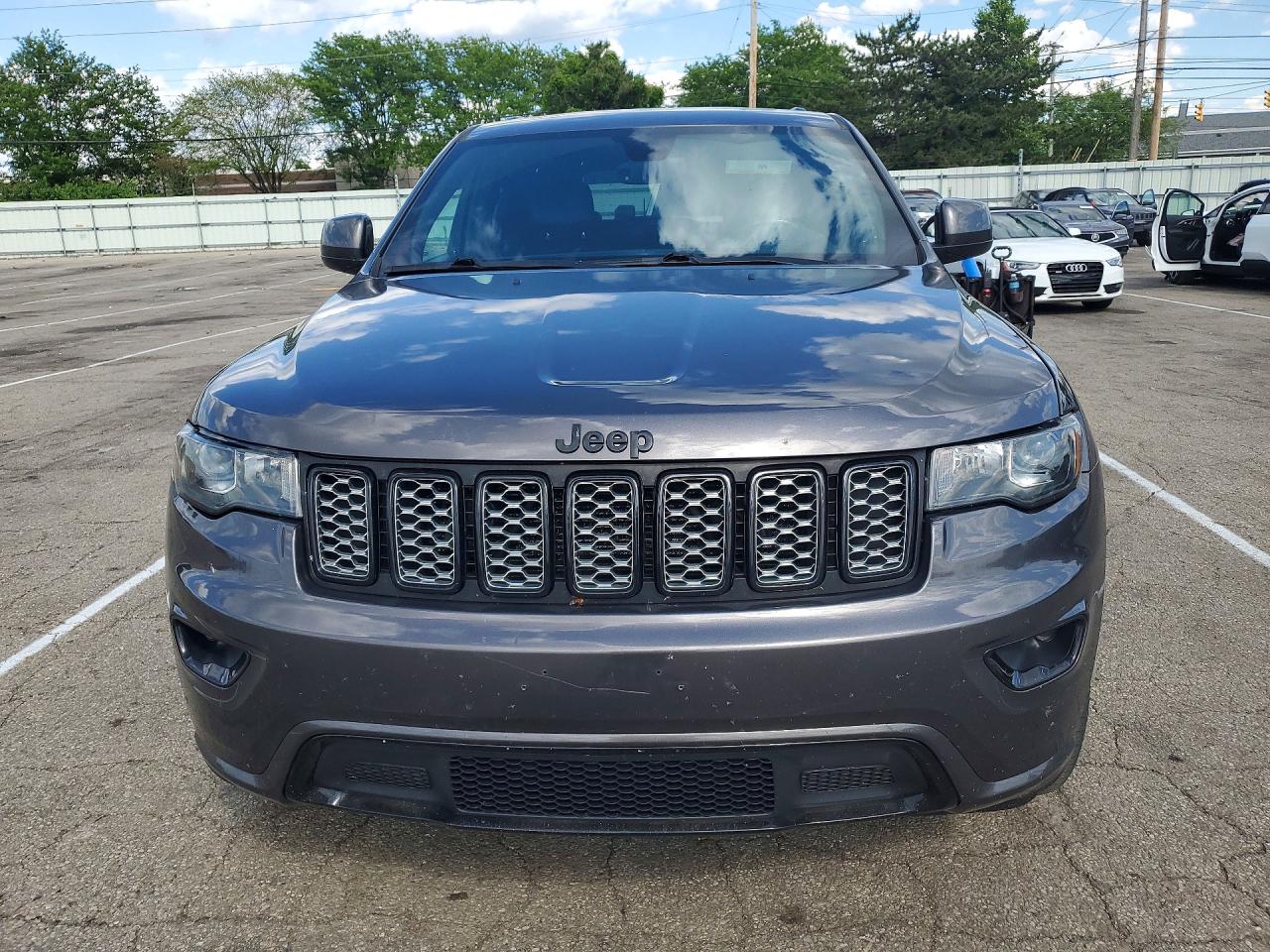 2017 JEEP GRAND CHEROKEE LAREDO 4X4