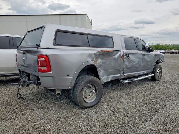 2019 RAM 3500 Laramie