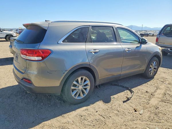 2016 KIA SORENTO L / LX