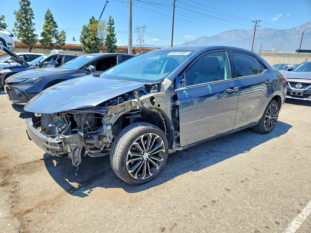 2016 TOYOTA COROLLA