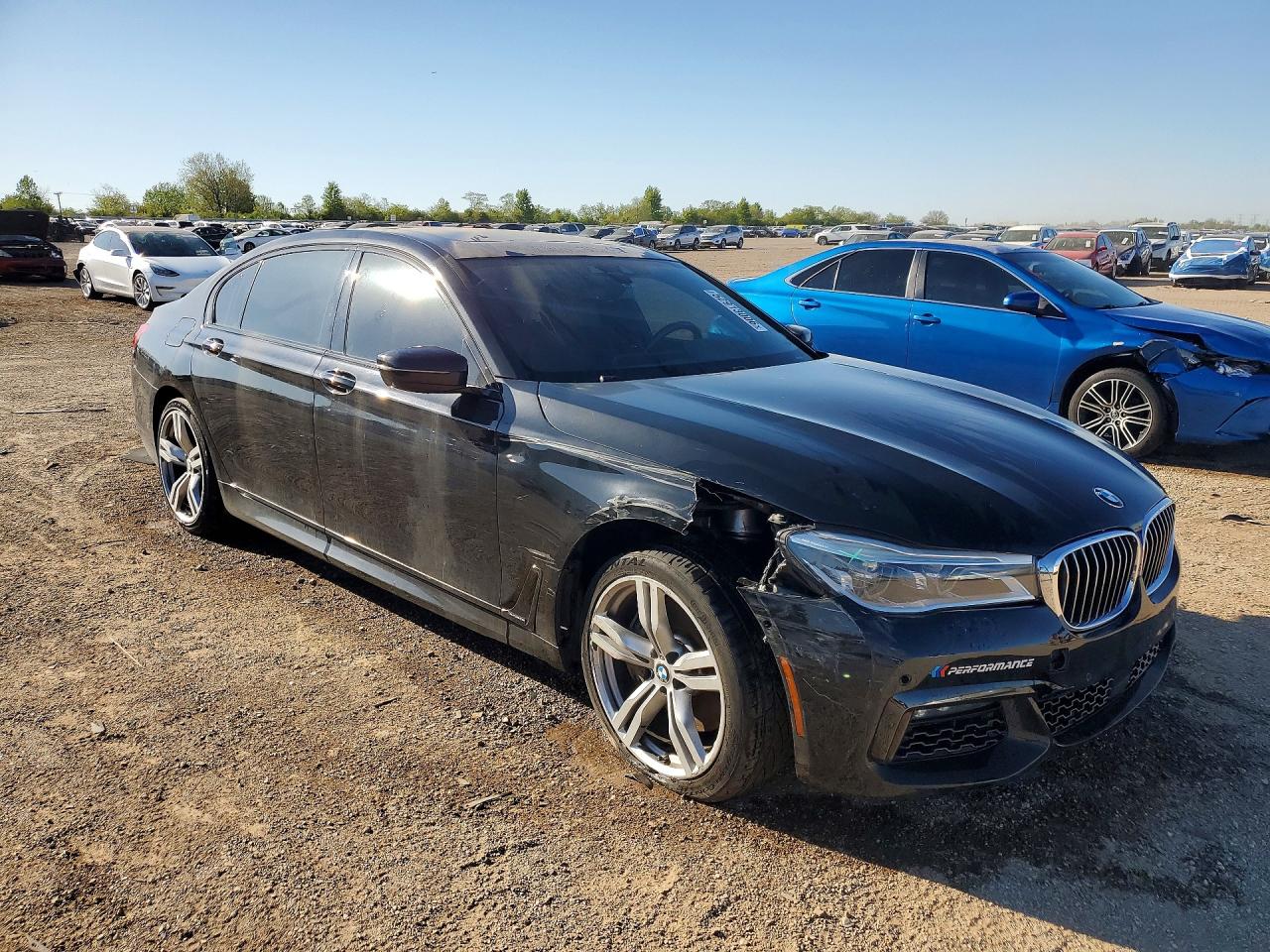 2016 BMW 750 xDrive