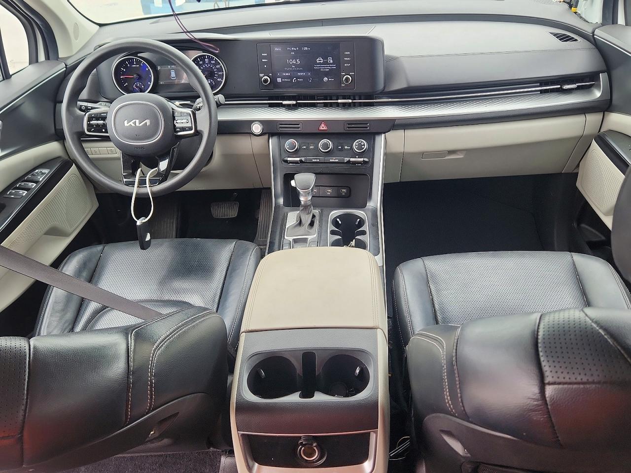 2022 KIA CARNIVAL LX, LX Seat Package