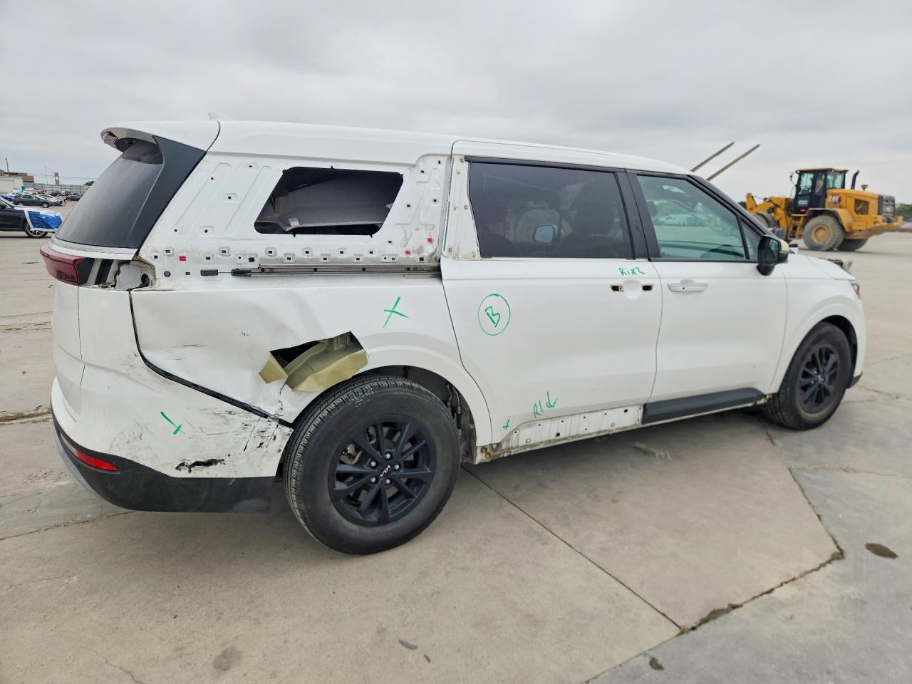 2022 KIA CARNIVAL LX, LX Seat Package