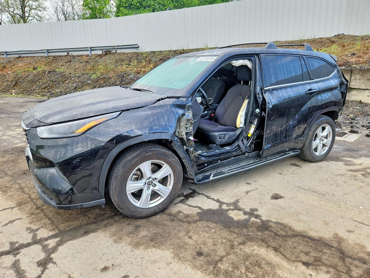 2022 TOYOTA HIGHLANDER