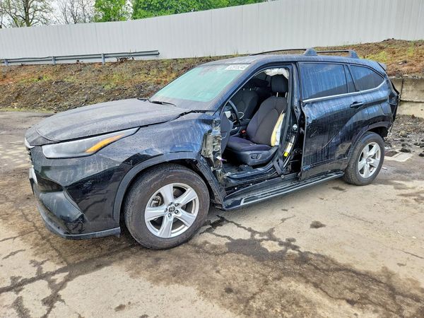 2022 TOYOTA HIGHLANDER