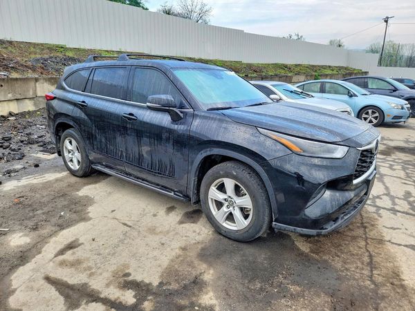 2022 TOYOTA HIGHLANDER