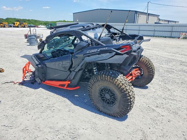 2025 CAN-AM MAVERICK X3