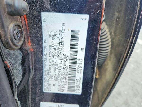 2014 TOYOTA TUNDRA SR5