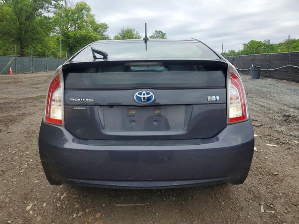 2013 TOYOTA PRIUS