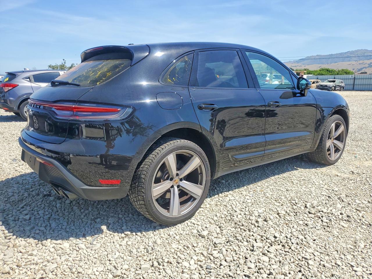 2025 PORSCHE MACAN Macan, Macan T