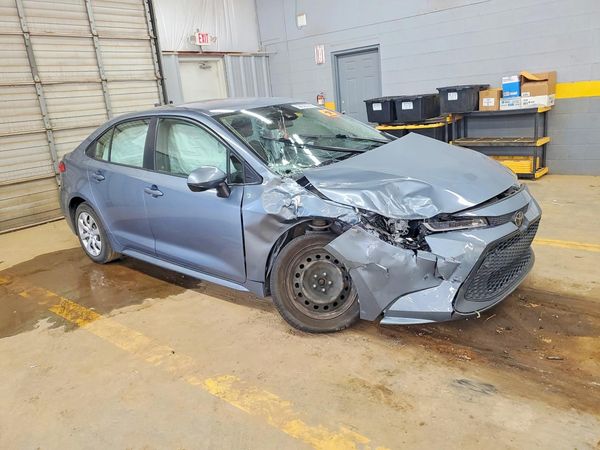 2020 TOYOTA COROLLA LE — Passenger 3/4