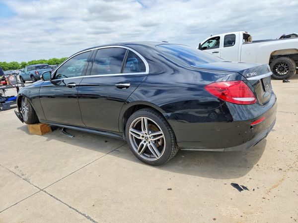 2018 MERCEDES-BENZ E E300